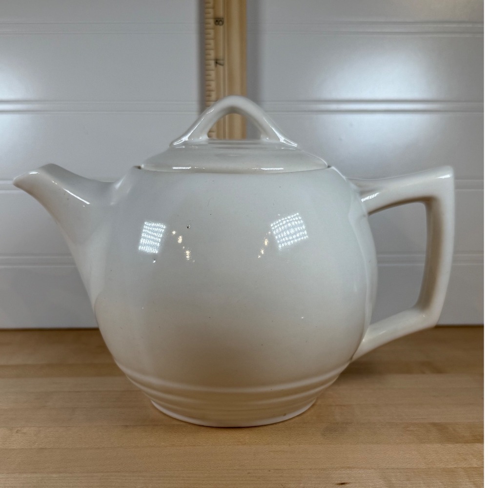 McCoy Pottery White Ceramic Teapot Mid-Century Modern Round Ringed Base 6in